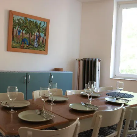 Apartment Künstlercharme! Mit Smarttv Und Kaffeevollautomat
